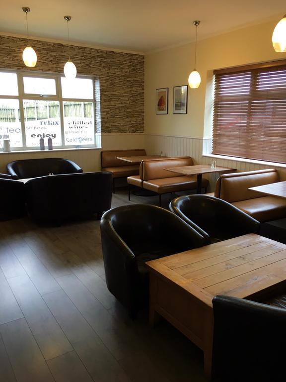 Redbeck Motel Уейкфийлд Екстериор снимка