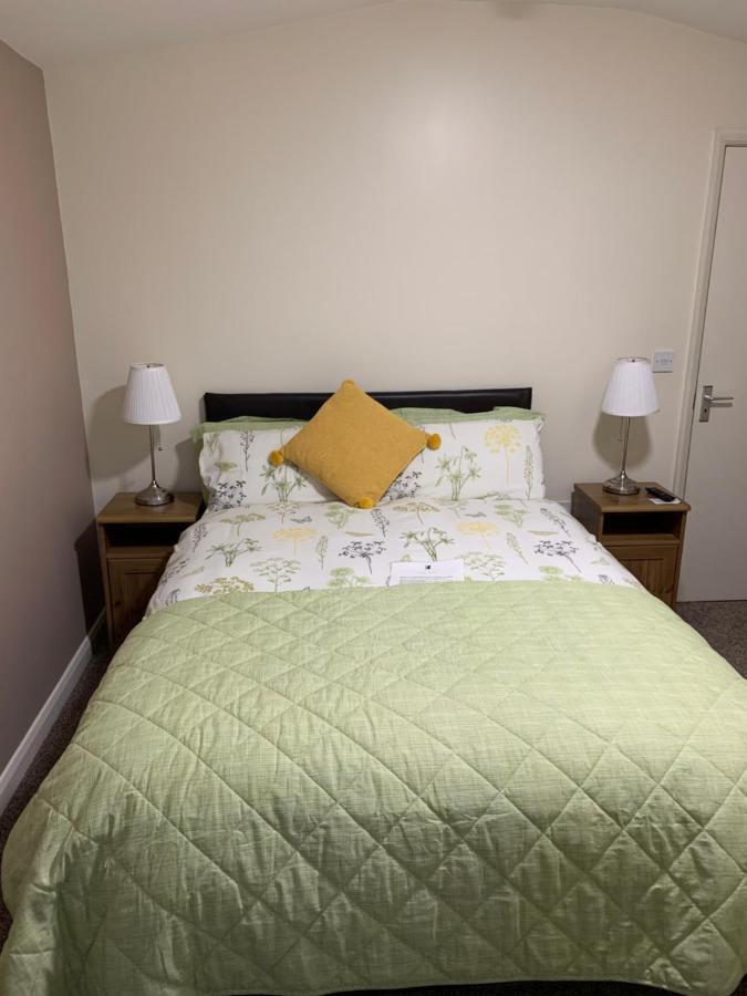 Redbeck Motel Уейкфийлд Екстериор снимка